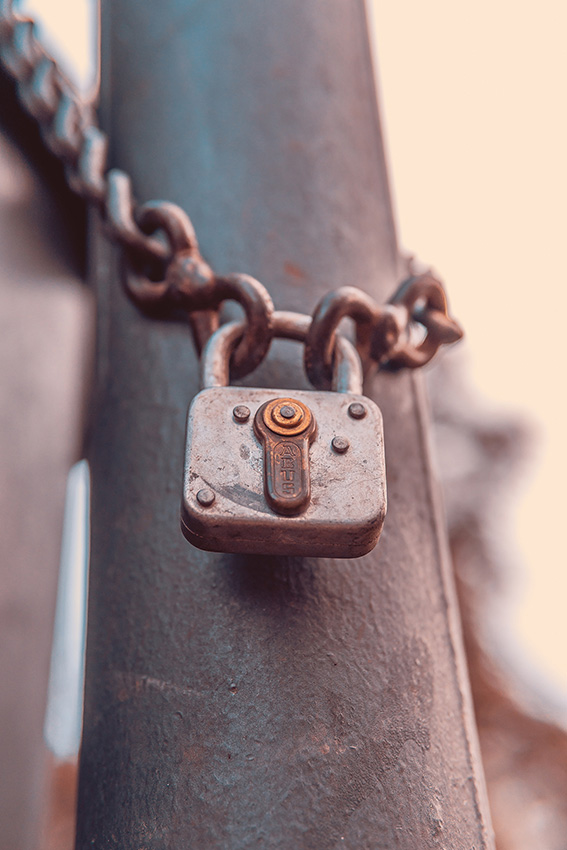 Bild på hänglås för att symbolisera Registry Lock