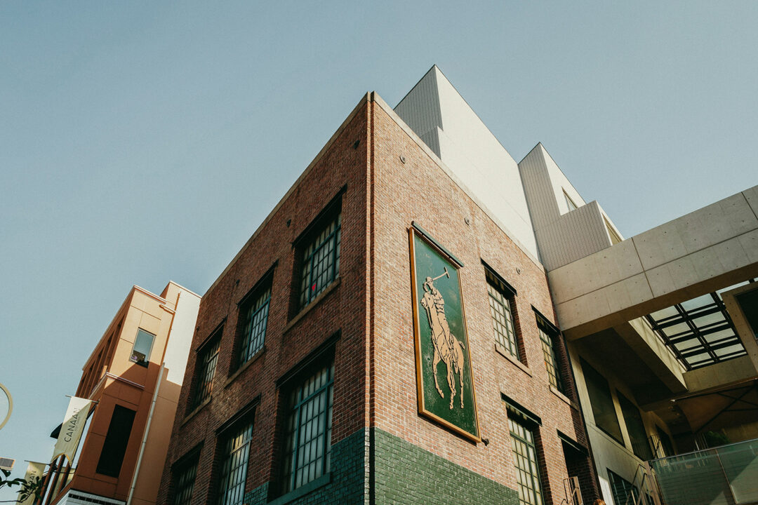 ralph lauren brick wall